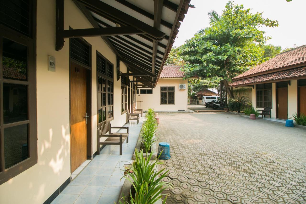 Hotel Reddoorz @ Pantai Pelabuhan Ratu 2 Sukabumi